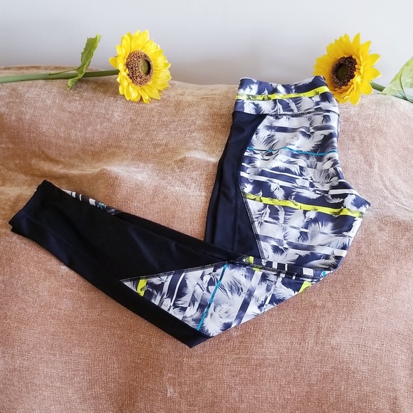 Puma Pants - PUMA Women's Sport Leggins Size L